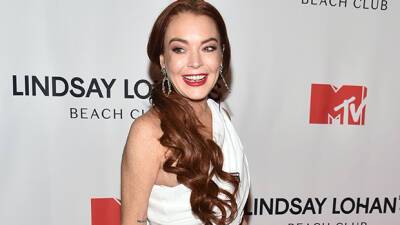 Lindsay Lohan - ​Lindsay Lohan Fiance Bader Shammas Bundle Up In Cute New Pic: ‘No One I’d Rather Freeze With’ - hollywoodlife.com