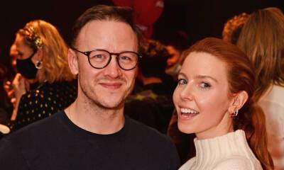 Stacey Dooley - Kevin Clifton - Stacey Dooley and Kevin Clifton enjoy the cutest date night – see photo - hellomagazine.com