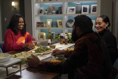First Look Of Michelle Obama Playing Herself In Season 8 Premiere of ‘Black-Ish’ - etcanada.com
