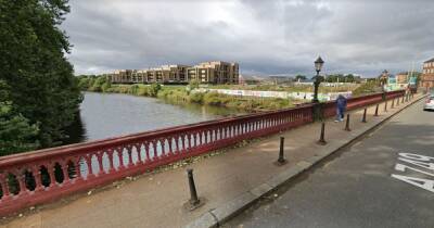 Bomb squad remove 'grenade' from River Clyde after emergency sparked by sighting - www.dailyrecord.co.uk