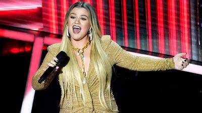 Kelly Clarkson Jokes That She’ll Be ‘Single Forever’ After Brandon Blackstock Split — Watch - hollywoodlife.com