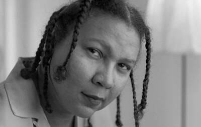 Music world reacts to death of award-winning author and activist bell hooks - www.nme.com - Britain - Kentucky - Wisconsin - Madison