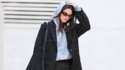 Kendall Jenner Makes A Sweatshirt and Jeans Look High Fashion On Lunch Date With Friends - hollywoodlife.com - Los Angeles - Italy - Beverly Hills