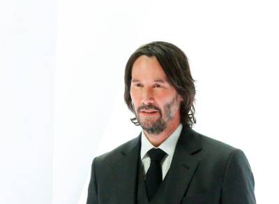 Keanu Reeves Dishes On Whether He Would Live As Neo Or John Wick - etcanada.com