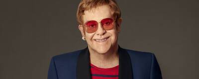 Elton John favours a Greggs sausage roll, reveals LadBaby - completemusicupdate.com