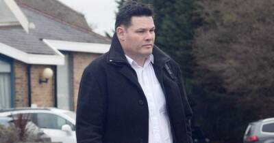 Mark Labbett - Loose Women - The Chase's Mark Labbett's incredible 10 stone weight loss as he steps out in London - ok.co.uk - London