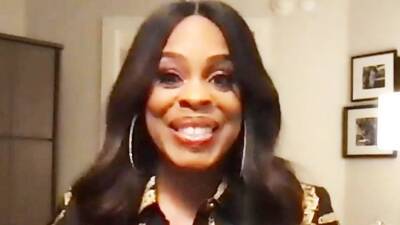 Kevin Frazier - Niecy Nash - Jessica Betts - Niecy Nash Shares What She's Learned From Her First Year of Marriage to Jessica Betts (Exclusive) - etonline.com