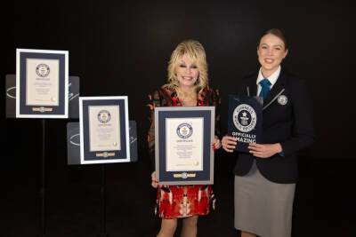 Dolly Parton Breaks Three New Guinness World Records - etcanada.com - USA