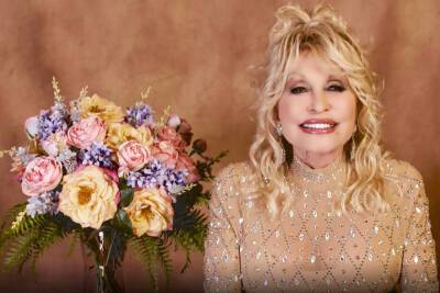 Dolly Parton scores 3 Guinness World Records: ‘I am flattered and honored’ - nypost.com - USA