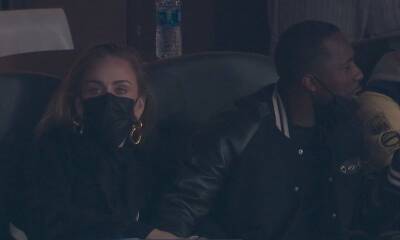 Adele and boyfriend Rich Paul hold hands at So-Fi Stadium for Chargers game with Jay-Z - us.hola.com - Los Angeles - Kansas City - city Inglewood