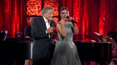 Tony Bennett - Lady Gaga - Lady Gaga and Tony Bennet Are a Class Act in Final Televised Performance Together for 'MTV Unplugged' - etonline.com - New York
