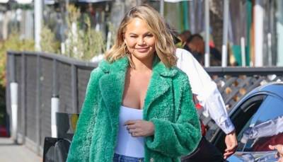 Chrissy Teigen Got Approached by TMZ at Lunch & She's Clarifying Her Answer Before They Share It - www.justjared.com - Beverly Hills