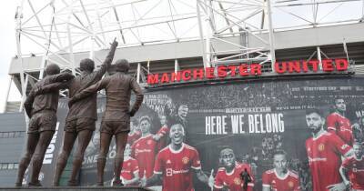 Manchester United fans unveil new Sir Bobby Charlton and Denis Law banners at Old Trafford - www.manchestereveningnews.co.uk - Manchester