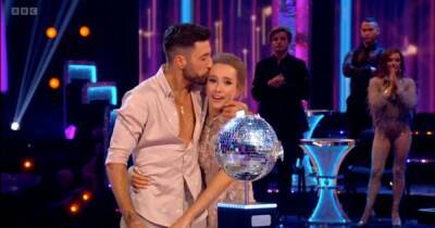 Strictly 2021 final most emotional one ever as hosts, judges and celebs in tears - www.dailyrecord.co.uk