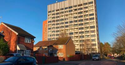 Woman dies after falling from block of flats on edge of city centre - www.manchestereveningnews.co.uk - Manchester