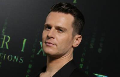 Jonathan Groff Thought He Peed Himself While Playing Agent Smith In ‘The Matrix Resurrections’ - etcanada.com - Canada - Smith