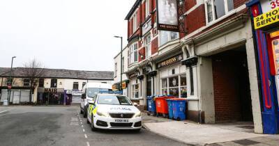 BREAKING: Man found dead on street in Hyde - www.manchestereveningnews.co.uk - county Hyde