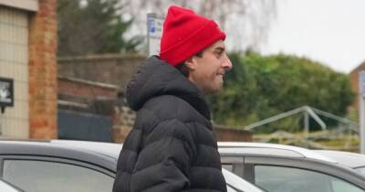 James Argent looks slimmer than ever after shedding 11st as he goes to the laundrette - www.ok.co.uk
