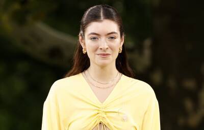 Watch Lorde’s ‘Leader Of A New Regime’ video - www.nme.com
