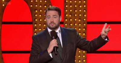Jason Manford laughs off 'bigoted' accusation after Live at the Apollo joke about anti-maskers - www.manchestereveningnews.co.uk