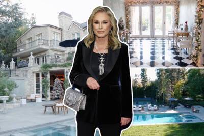 Kathy Hilton gives wacky holiday home tour: ‘I’m a fluffer’ - nypost.com