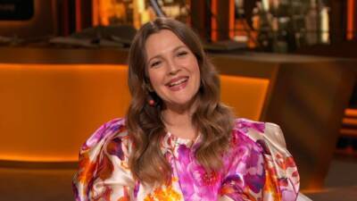 Drew Barrymore Says Dating Apps Make Her Feel Like ‘Such a Loser’ - www.glamour.com