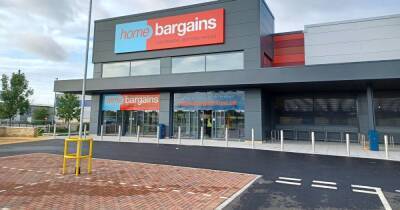 Christmas Eve and Boxing Day opening times for Home Bargains, B&M, Wilko and The Range - www.dailyrecord.co.uk