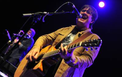 Watch The Mountain Goats’ John Darnielle sing about contracting COVID-19 - www.nme.com - North Carolina