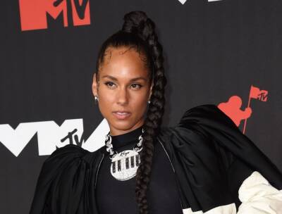 Swizz Beatz - Alicia Keys Says Her Kids Become ‘Frustrated’ When She Works - etcanada.com - Britain - Egypt