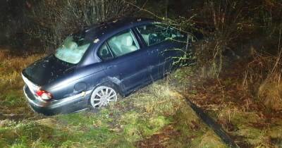 Jaguar driver's lucky escape after veering off M60 in dramatic Boxing Day smash - www.manchestereveningnews.co.uk - Beyond