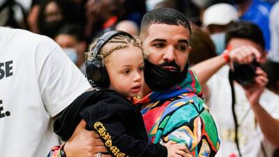Drake’s Son Adonis, 4, Hilariously Wrestles Dad In Sweet Christmas Video — Watch - hollywoodlife.com