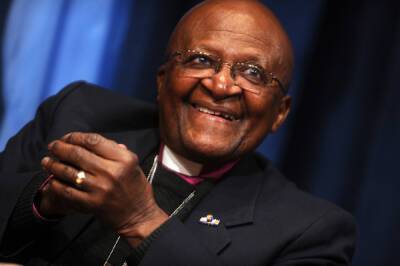 Desmond Tutu - Dead At - Cyril Ramaphosa - Archbishop Desmond Tutu, Anti-Apartheid & Human Rights Activist, Dead At 90 - perezhilton.com - South Africa - city Cape Town