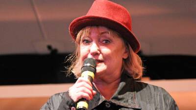 Janice Long Dies: BBC Presenter And ‘Top Of The Pops’ Host Was 66 - deadline.com