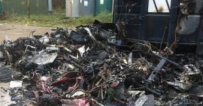 Warnings to properly dispose of batteries after huge fire at recycling unit - www.manchestereveningnews.co.uk