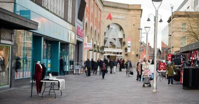 'All it is, is pound shops': What people REALLY think about the town centre slammed as 'not fit for purpose' - www.manchestereveningnews.co.uk