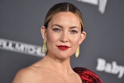 Kate Hudson Shares Sweet Video Of Her 3-Year-Old Daughter Trying To Get A Sneak Peek Of Santa Claus - etcanada.com - city Santa Claus - Santa - city Hudson