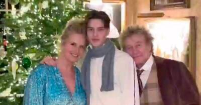 Rod Stewart and wife Penny glam up for festive snap with their teenage son - www.dailyrecord.co.uk