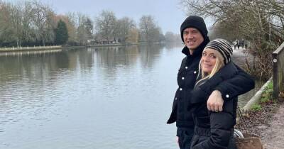 Tess Daly cuddles up to Vernon Kay during romantic river stroll - www.ok.co.uk