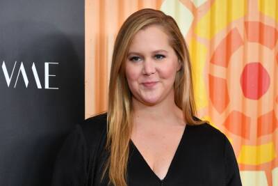 Amy Schumer Got Fillers And Then Decided To Dissolve Them: ‘Turns Out I Was Already Full’ - etcanada.com