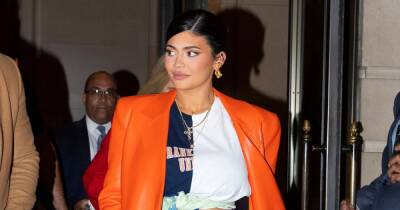 Pregnant Kylie Jenner Debuts New Kitten on Christmas Ahead of Welcoming Baby No. 2 With Travis Scott - www.usmagazine.com - Boston