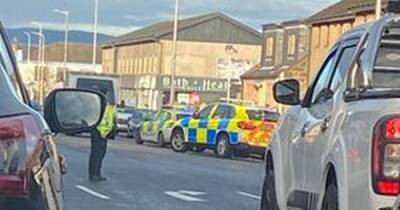 Emergency crews race to 'multi-car crash' on busy Falkirk road - www.dailyrecord.co.uk