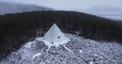 Scot captures stunning photo of Scotland's very own pyramid in the snow - www.dailyrecord.co.uk - Scotland