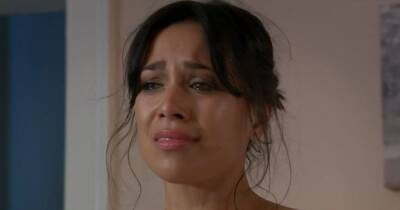 Leyla Harding - Priya Sharma - Christmas - Emmerdale fans in tears as 'heartbroken' Priya sees her scars for the first time - ok.co.uk