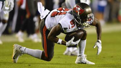 Antonio Brown - NFL Suspends Antonio Brown, 2 Others, For 3 Games For Violating League Covid Protocols - deadline.com - county Bay - city Tampa, county Bay