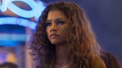 'Euphoria' Makeup Artist Donni Davy Breaks Down the Beauty to Expect in Season 2 (Exclusive) - www.etonline.com
