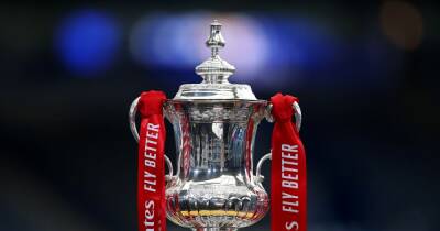 How to watch FA Cup matches on TV this weekend including Salford City vs Chesterfield - www.manchestereveningnews.co.uk - city Salford