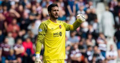 Craig Gordon signs new Hearts deal as skipper extends Tynecastle stay until 2024 - www.dailyrecord.co.uk - Scotland