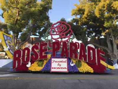 Leann Rimes - How To Watch The 2022 Rose Bowl Parade - deadline.com - city Pasadena