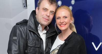 Poetry, drag and cheesy pop: Life with I'm a Celebrity and Corrie star Simon Gregson - as told by his wife - www.manchestereveningnews.co.uk - Manchester
