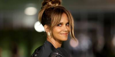 Halle Berry Reveals What She Did With Her Razzie Award She Won For 'Catwoman' - www.justjared.com